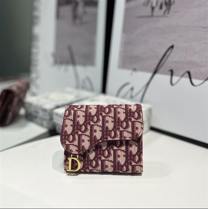 2025228Y 210P182142377